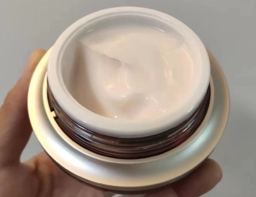 百雀羚水嫩倍现面霜适合什么皮肤,百雀羚臻颜面霜50岁能用吗