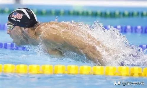 成人游蝶泳时臀部不出水怎么办,蝶泳臀部不出水犯规吗