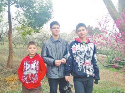 中国乌克兰混血双胞胎最新视频,6年前广东小伙娶乌克兰美女