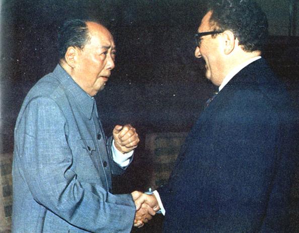 毛主席上交印尼侨胞送30公斤燕窝，10年后被取回，没敢让主席知道