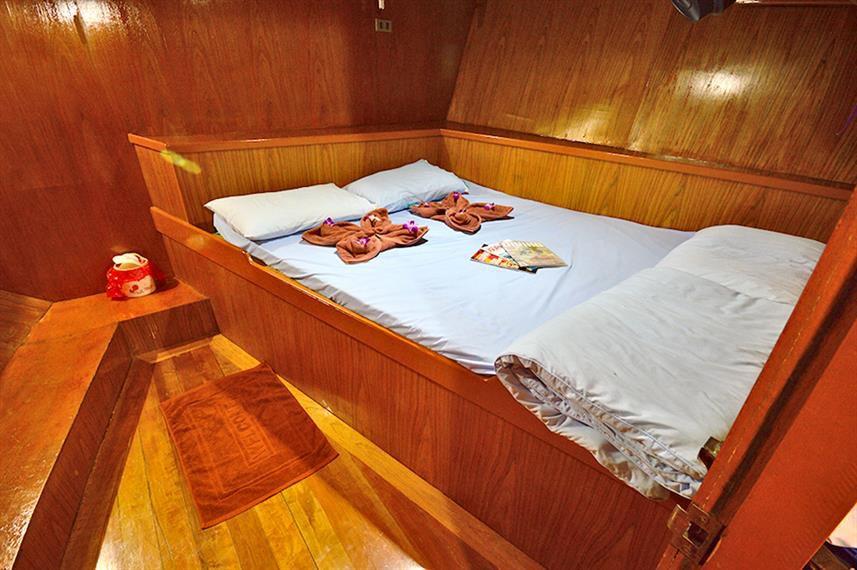 斯米兰船宿视频,斯米兰岛船宿