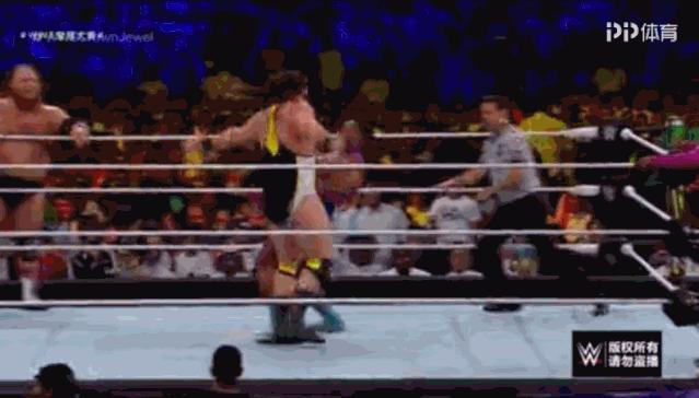 他是前洲际冠军，曾和佩奇玩PiaPiaPia，现凭一己之力单飞