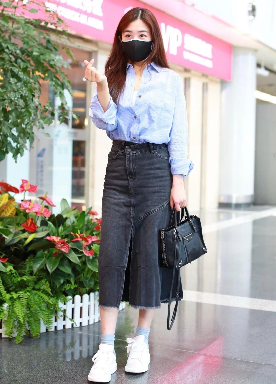 脸大肩厚怎样穿衣显瘦,脸大怎么穿显瘦