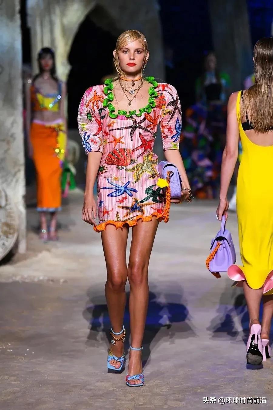 versace ss22鏄ュ (versace ss 2016)