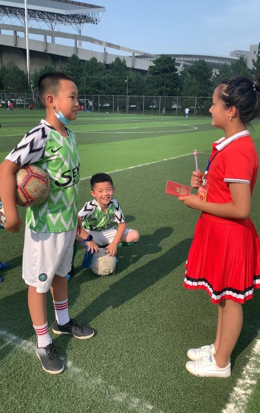 吕昕瑶采访,吕昕怡羽毛球