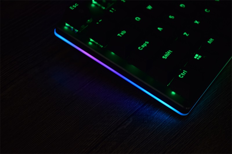 《胜利的曙光》,富勒破晓之神换键盘几个键失灵了