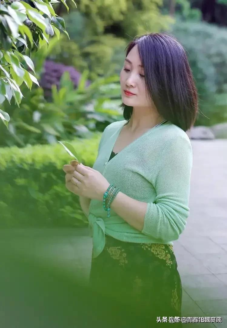 家长群聊暧昧正常吗,别让微信家长群成为暧昧重灾区