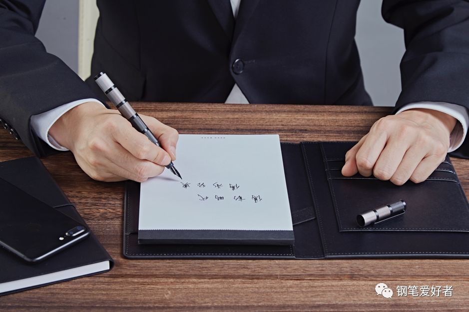 hugoboss钢笔属于什么档次,hugoboss钢笔礼盒