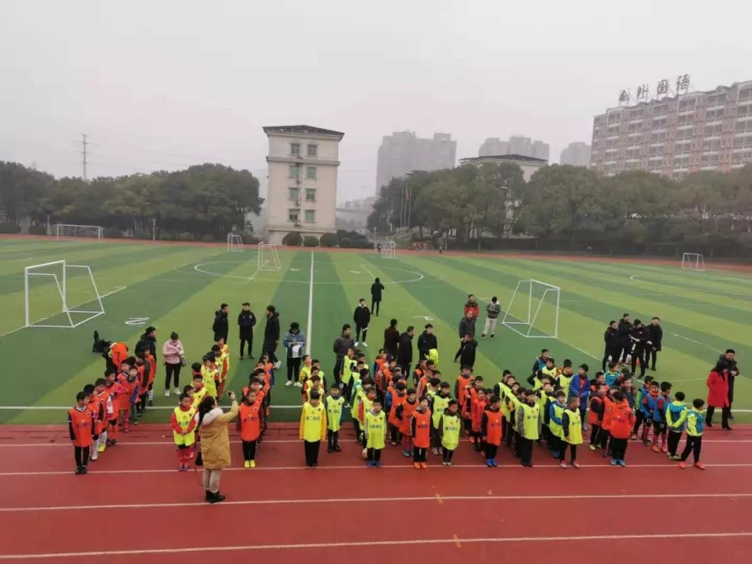 2020年青少年足球冬训营,株洲荷塘区篮球训练营