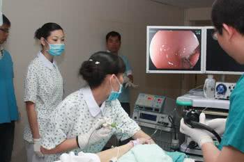 喝苏打水可以缓解反酸吗,喝苏打水能治疗胃反酸吗