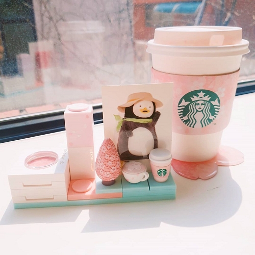 星巴克樱花积木唇膏,星巴克唇膏口红