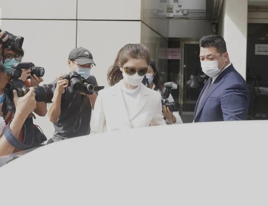 星爷真情告白,星爷财产分配