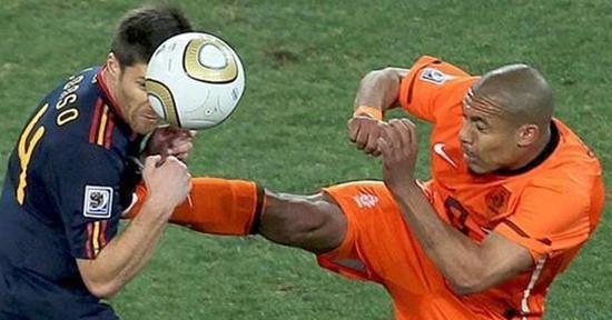 少林足球少林功夫好,少林足球最后一球为什么那么猛