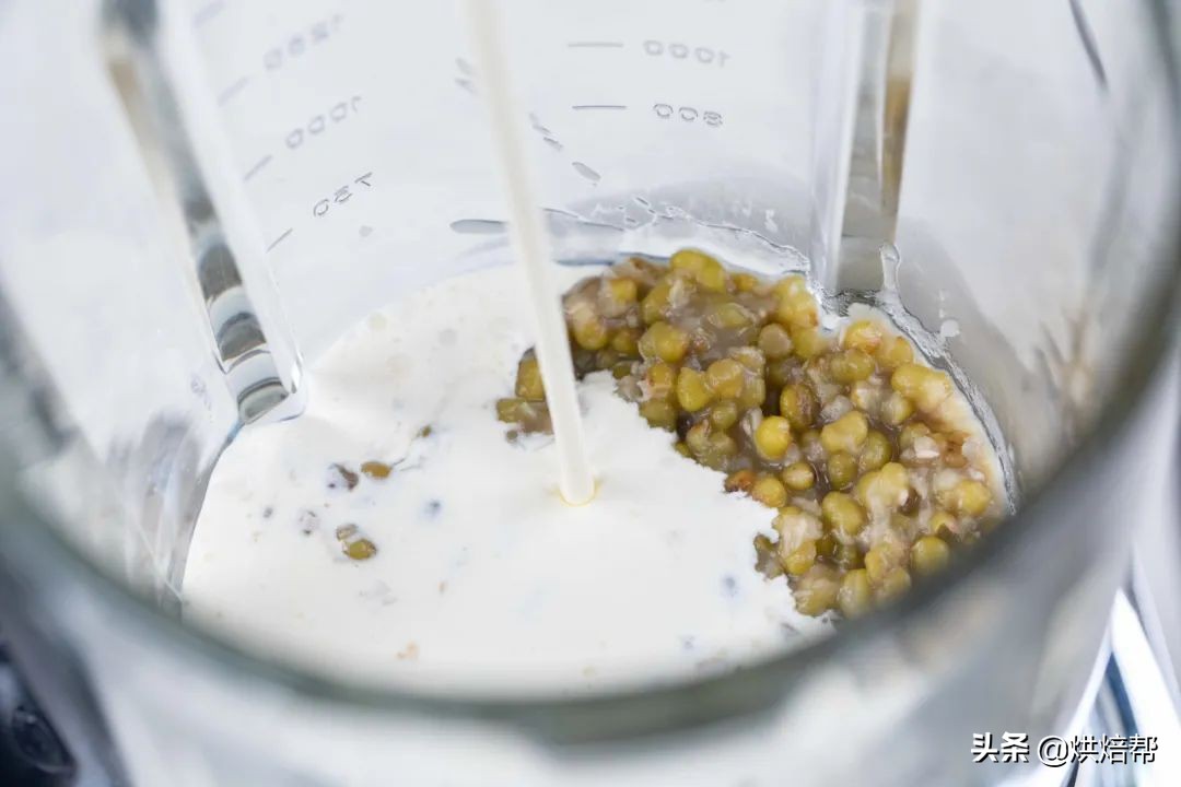 夏日绿豆延展做法：奶香绿豆冰棒，奶香味浓郁