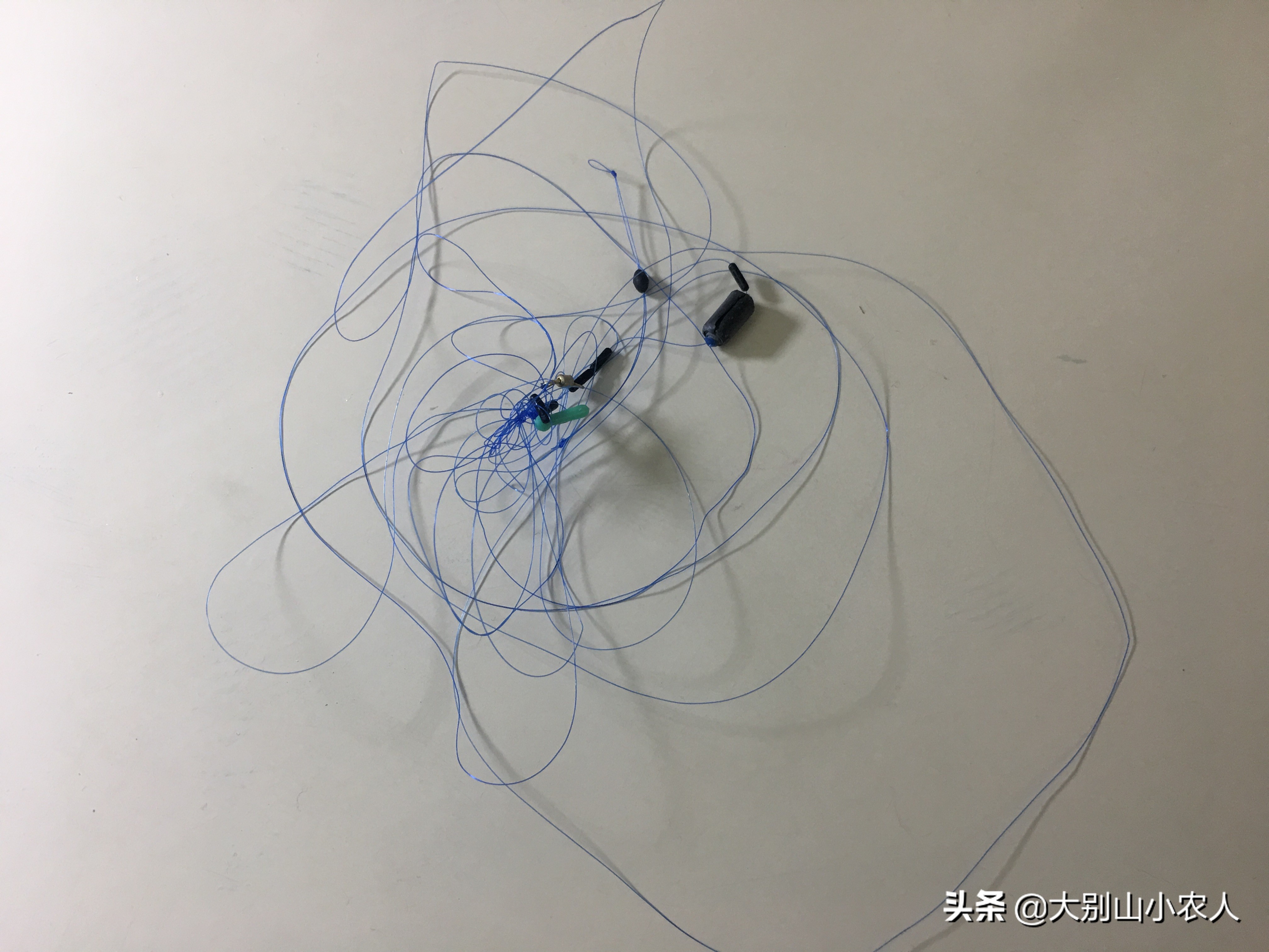 矶竿滑漂钓鲫鱼主线选1.2还是1.5,矶竿滑漂钓法与技巧