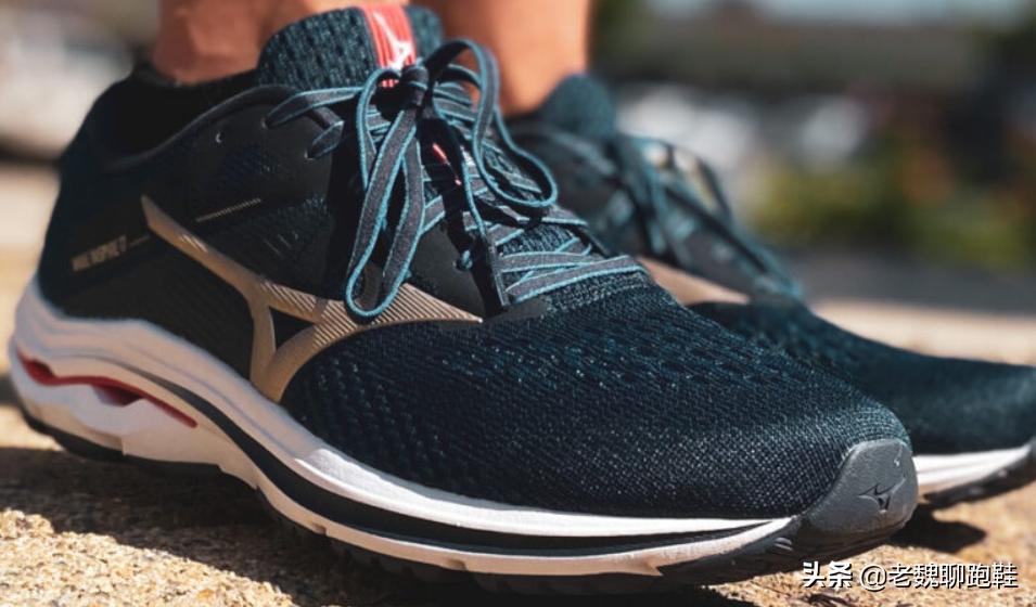 亚瑟士和美津浓怎么选择,亚瑟士跟美津浓如何选择