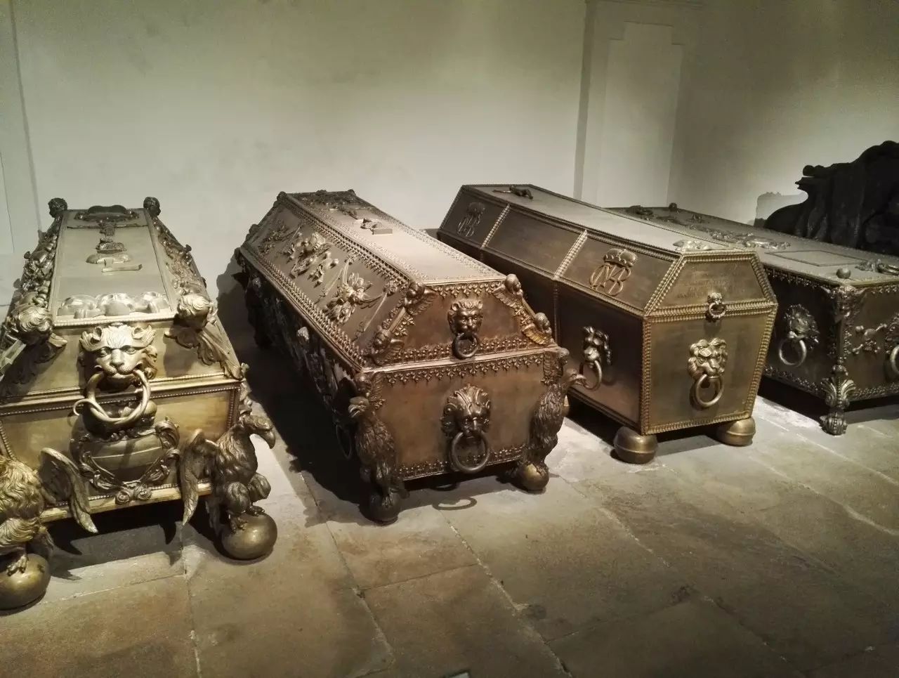 交换手记：皇家墓穴勘探笔记