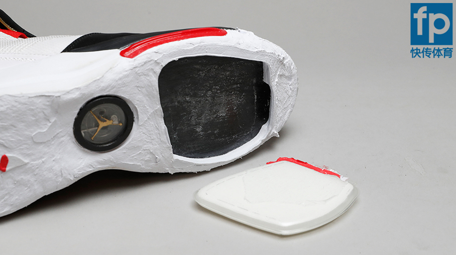 aj33上脚,aj33卡脚怎么破