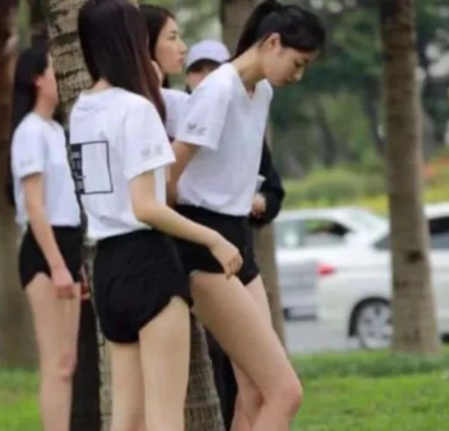 女生“分泌物”过多易湿裤？若坚持做到这3点，上课也能避免囧境