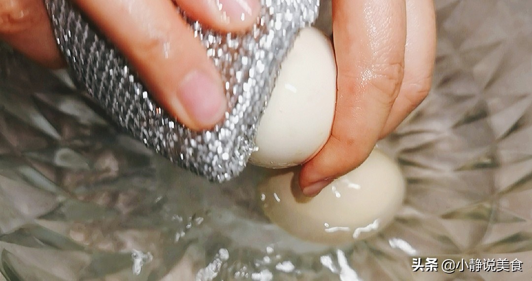 桑叶全身都是宝也被称之为神仙叶,小小的一片桑叶营养价值这么高