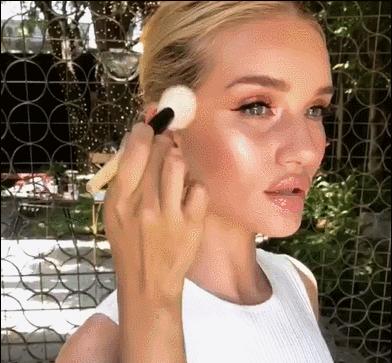 拥有ins大火的“玻璃肌”，我就是这条街上最靓的仔