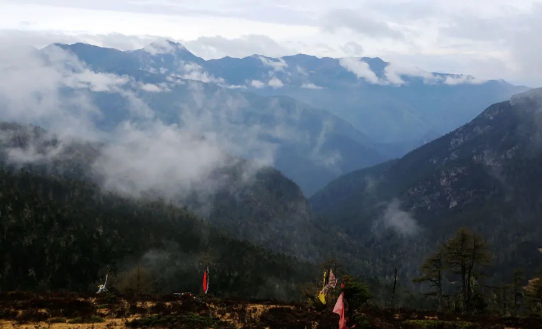 洛克徒步木里到稻城翻的是哪座山,秘境四川甘孜