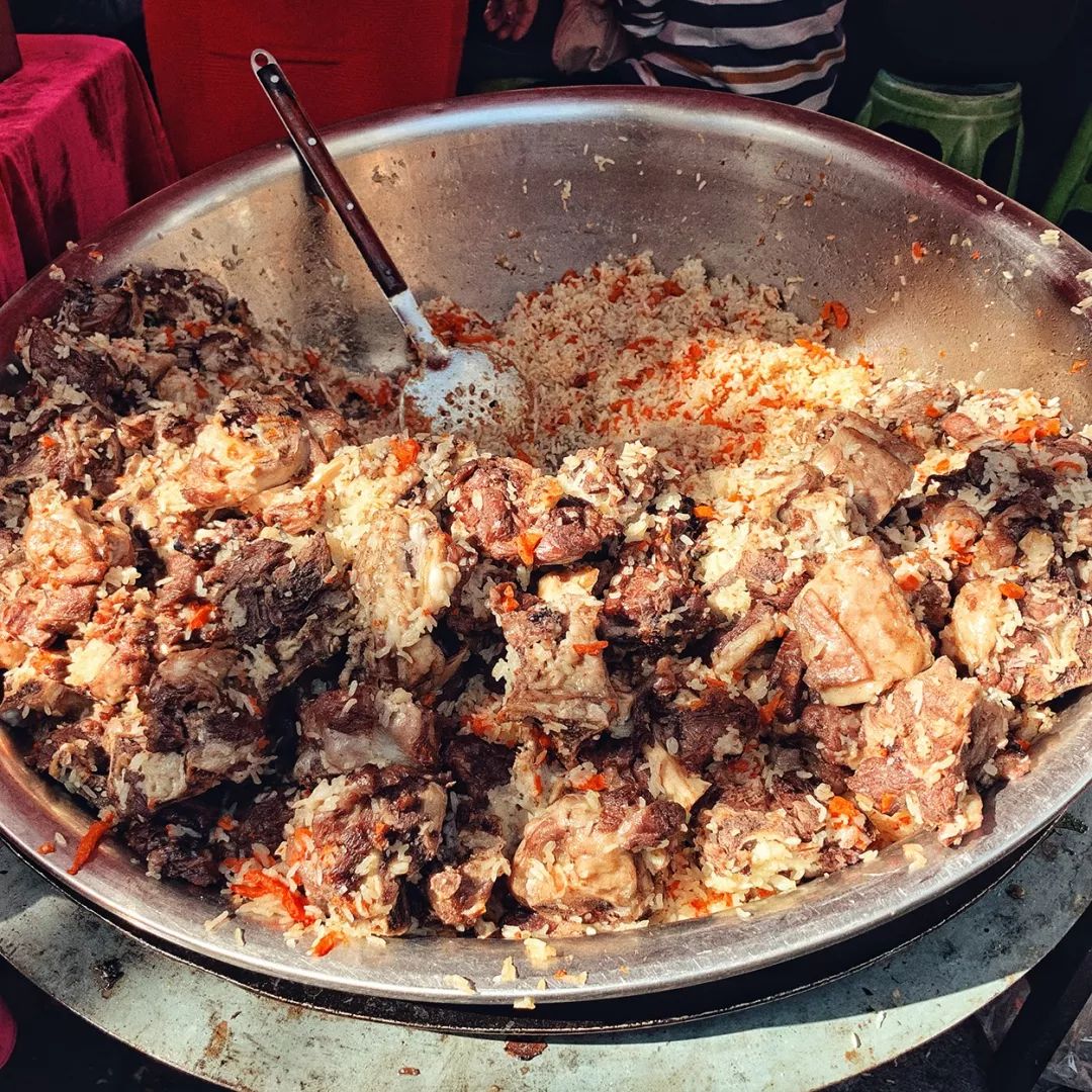 上海哪里有清真美食,上海网红广场美食街