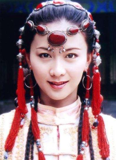 在成为人体艺术模特的“标杆级人物”前，她们的路并不好走