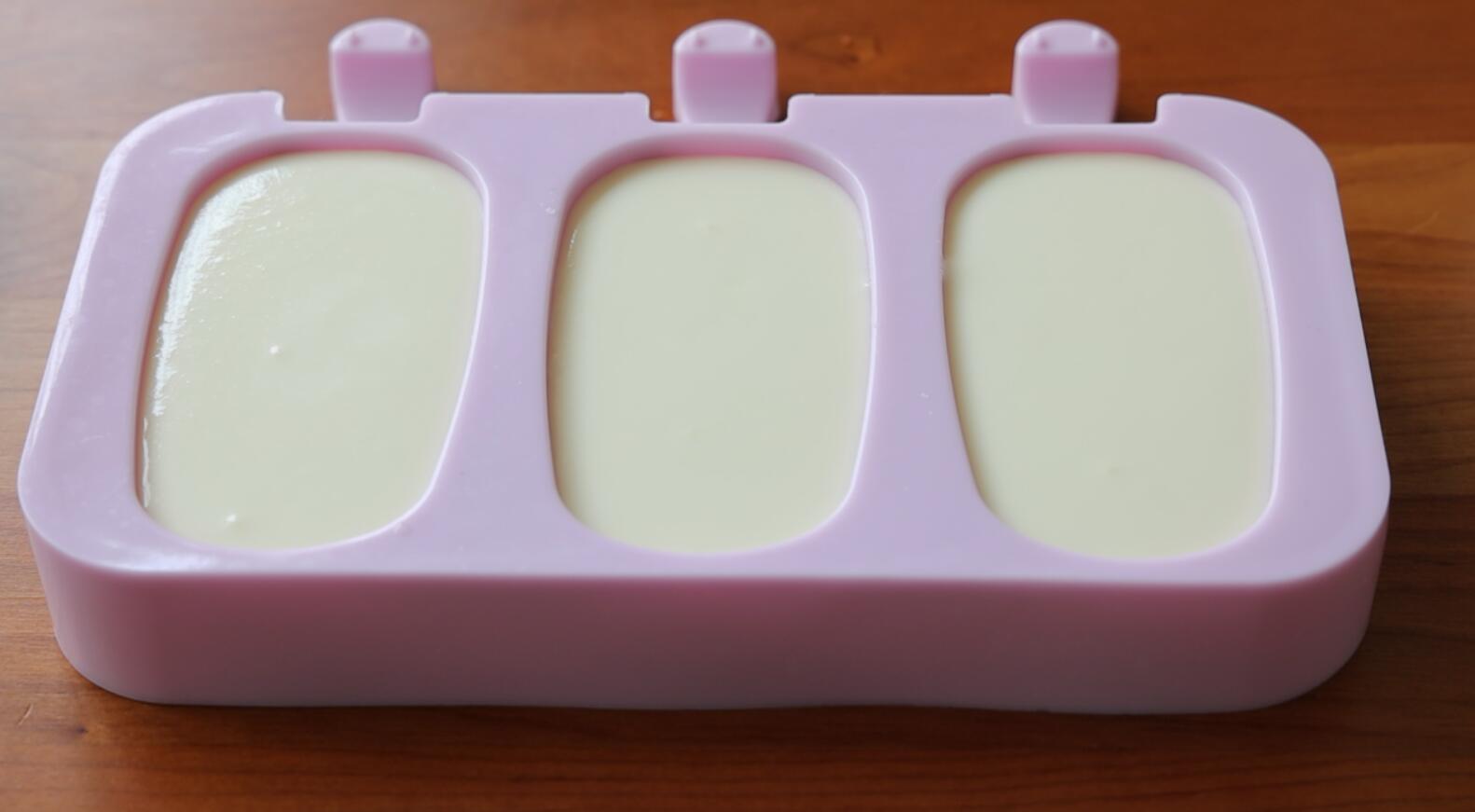 天气热了雪糕该怎么做呢,在热天没有冰箱怎么做雪糕