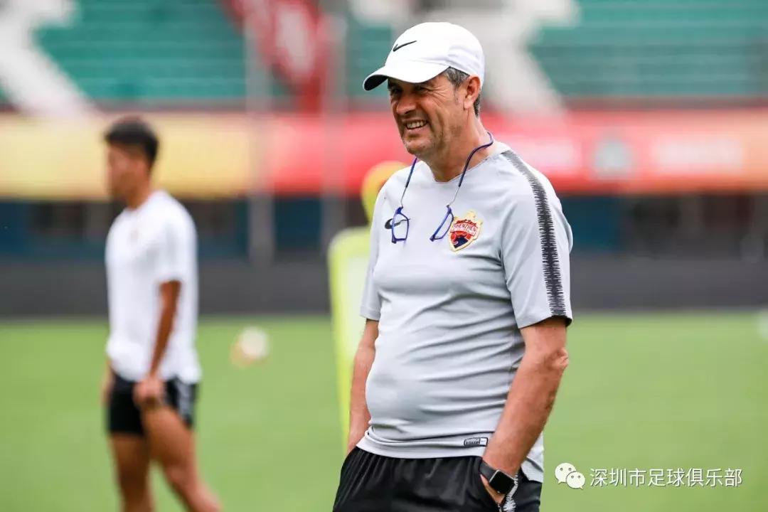 卡罗赢了比赛,卡罗赛前