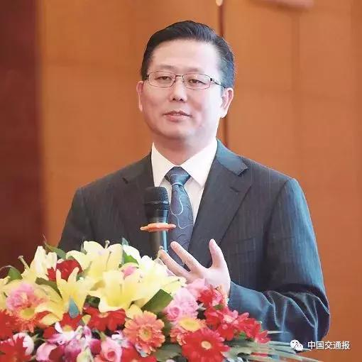 在改革开放中奋勇前行,与改革开放携手前行