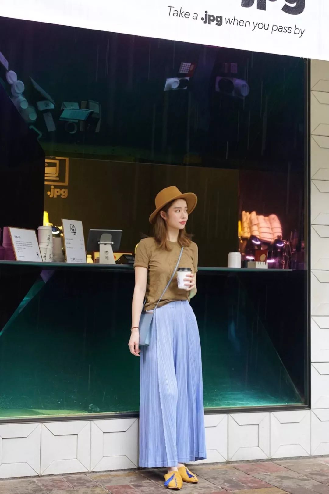 蓝色系单品look,蓝色好看的单品