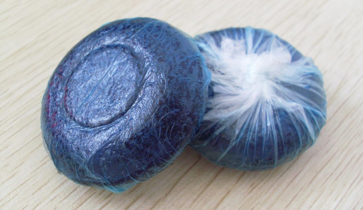 蓝泡泡洁厕灵对马桶水箱有害吗,卫生间一个月用十几吨水正常吗