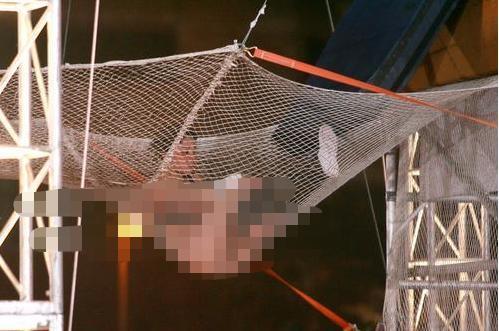 意外坠楼改变人生轨迹的郑希怡,郑希怡坠楼原因