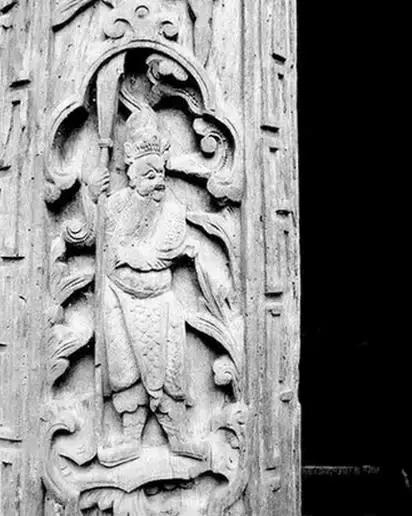 这个村庄一千年前建了个生态下水道，至今旱涝不惧