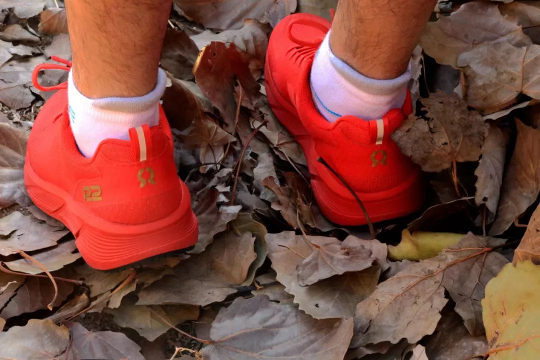 长距离跑步首选，为你的跑步增色：R2赤道LSD跑鞋评测