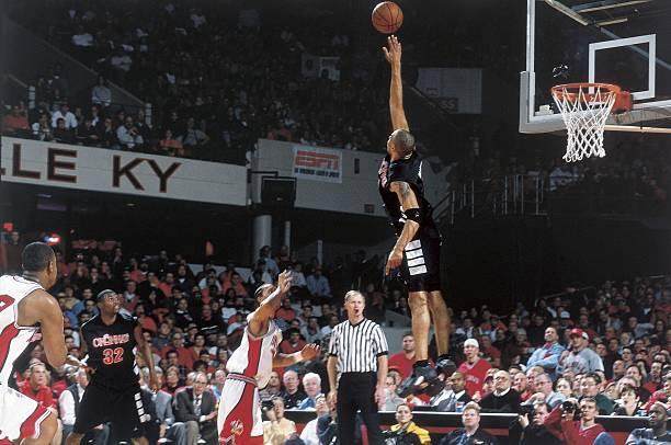 肯扬马丁23岁为何能当状元,邓肯盖帽肯扬马丁