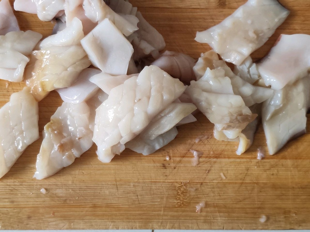 怎么做鱿鱼才好吃铁板鱿鱼,铁板鱿鱼简单实惠做法