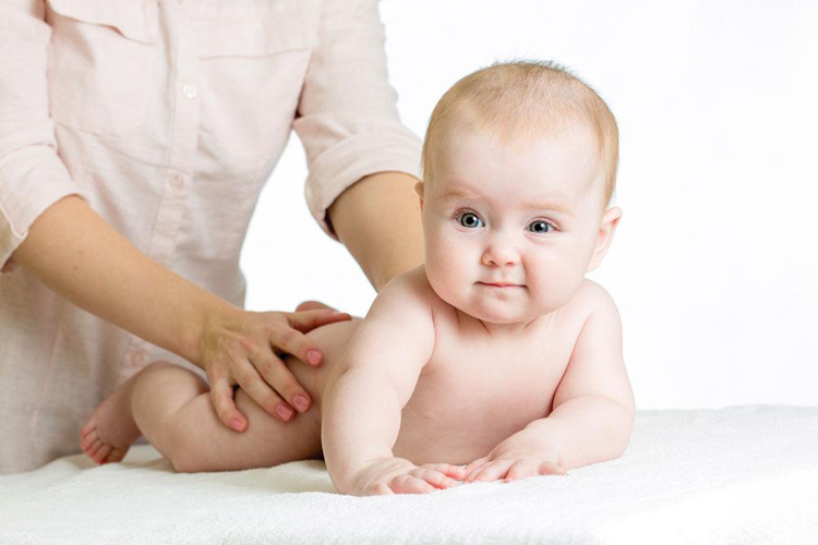 喂完奶宝宝一直打嗝怎么办,喂完奶后婴儿不停打嗝什么原因