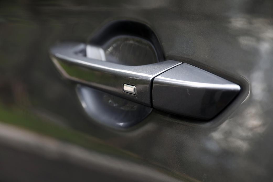 长安欧尚x7人脸识别功能怎么更换,长安欧尚x7黑科技人脸识别