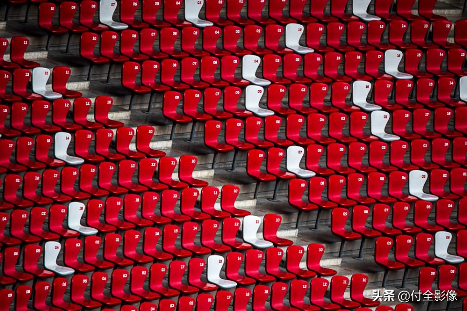 鸟巢沸腾瞬间,鸟巢合唱爱如潮水