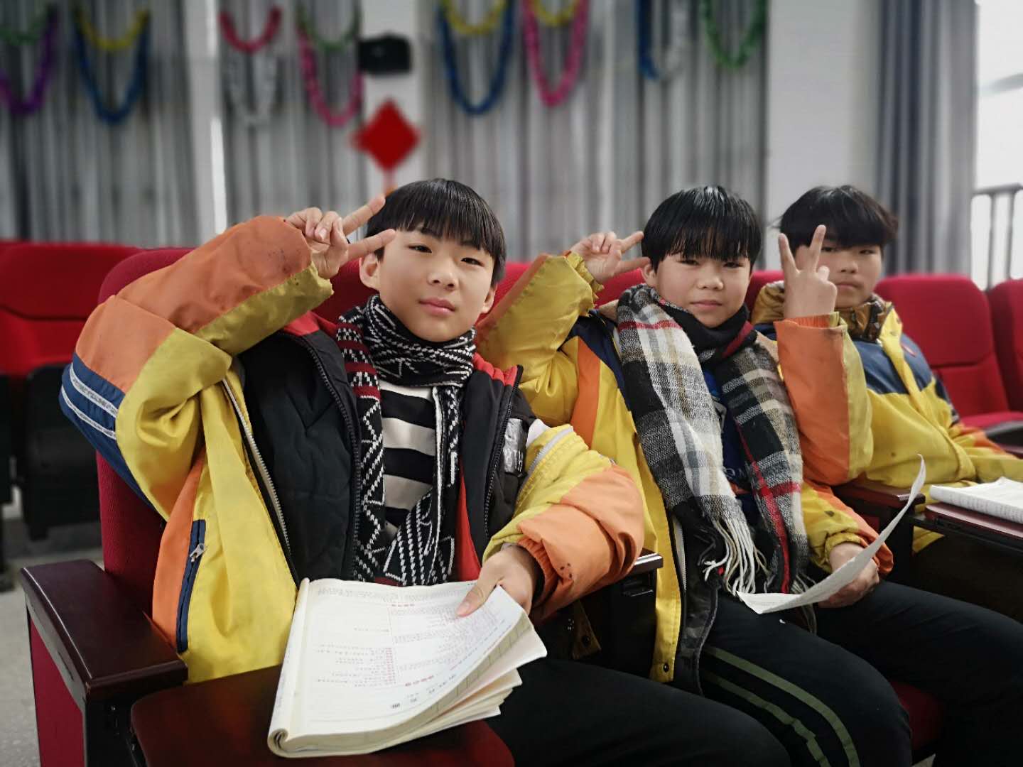 鄢陵县陈化店镇郑州国庆花都学校举行“星耀小主播”海选活动