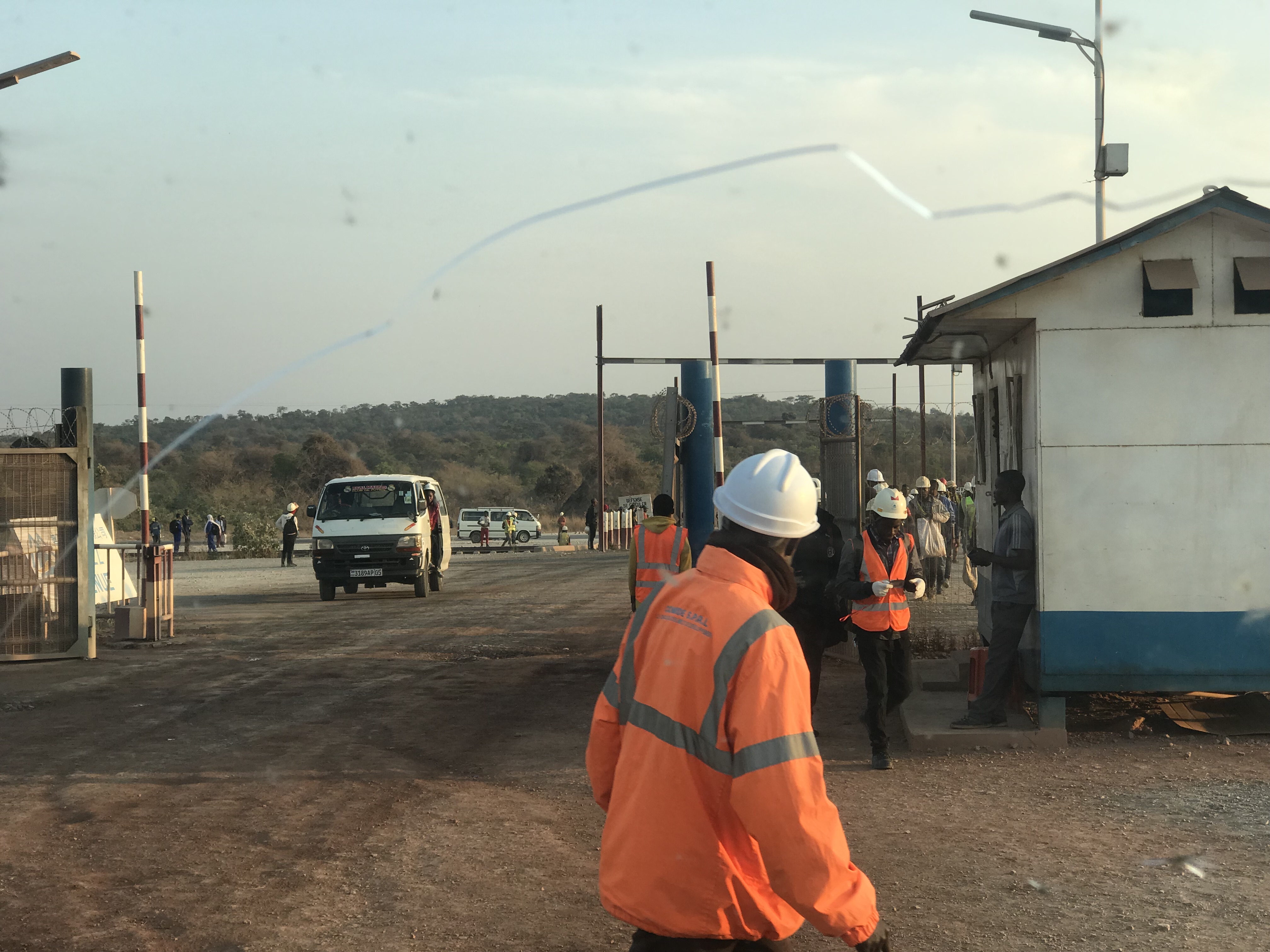 还有一个月就可以回国了，心里非常开心，简单回忆下来的那天