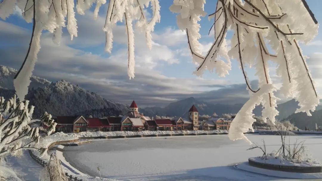 川西泡温泉看雪景,川西自驾游玩2天2夜加温泉12月份