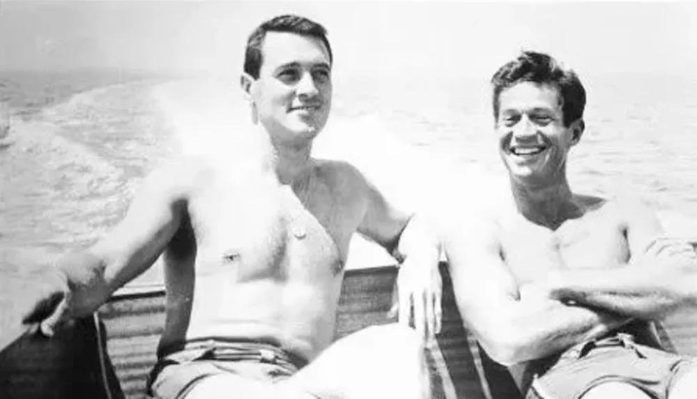 艾滋病病毒历史纪录片,艾滋病事件2002