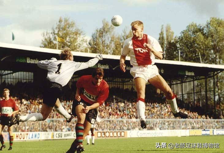 被国米玩坏的巴斯滕接班人,不敢坐飞机的荷甲射手王技术无人能敌