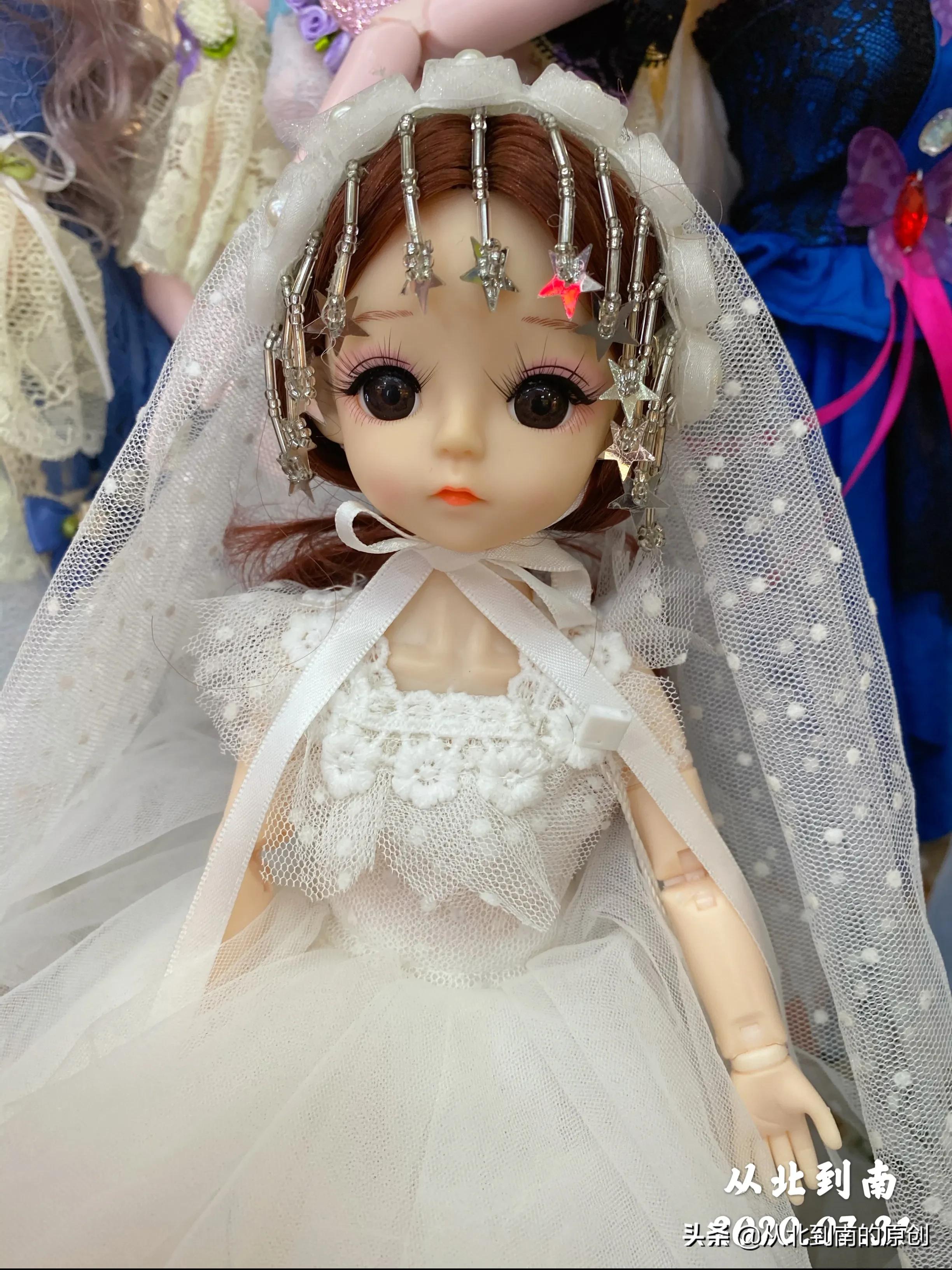 亲自动手做衣服,自己做的手工衣服穿上还真好看呢