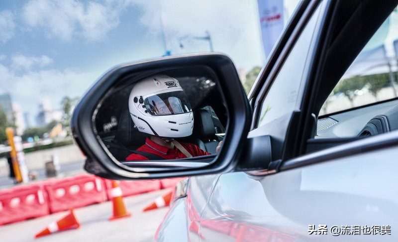 速度与激情争霸赛视频,速度与激情3飞车追逐战