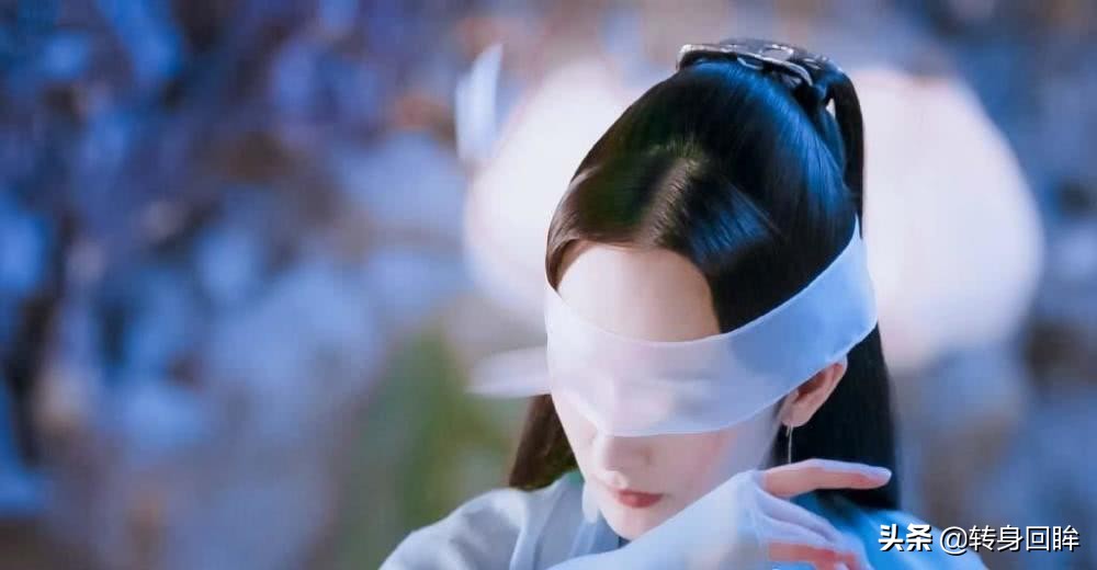 回眸一笑百媚生人生难得几回眸,回眸一笑百媚生古装美女回眸瞬间