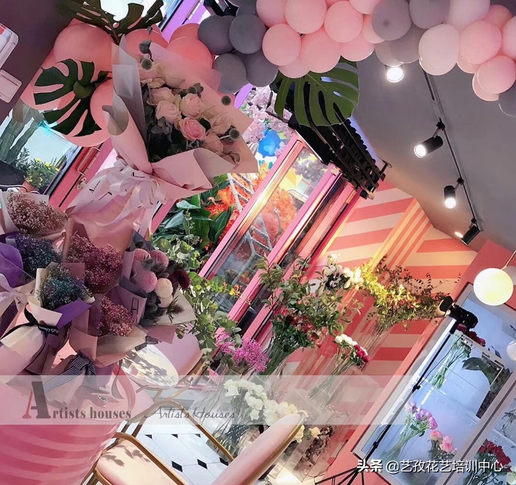 开一家花店怎么营销才能赚钱,花店做批发零售怎样进货